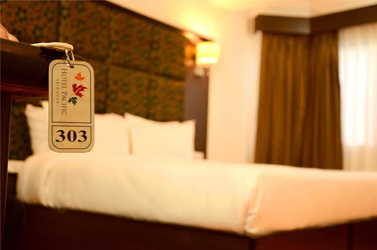 Hotel Pacific Srīnagar Eksteriør bilde